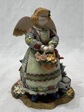 Earth Angel Susan Winget Figurine 1999 1st Ed No 3 Flowers Bird House Garden